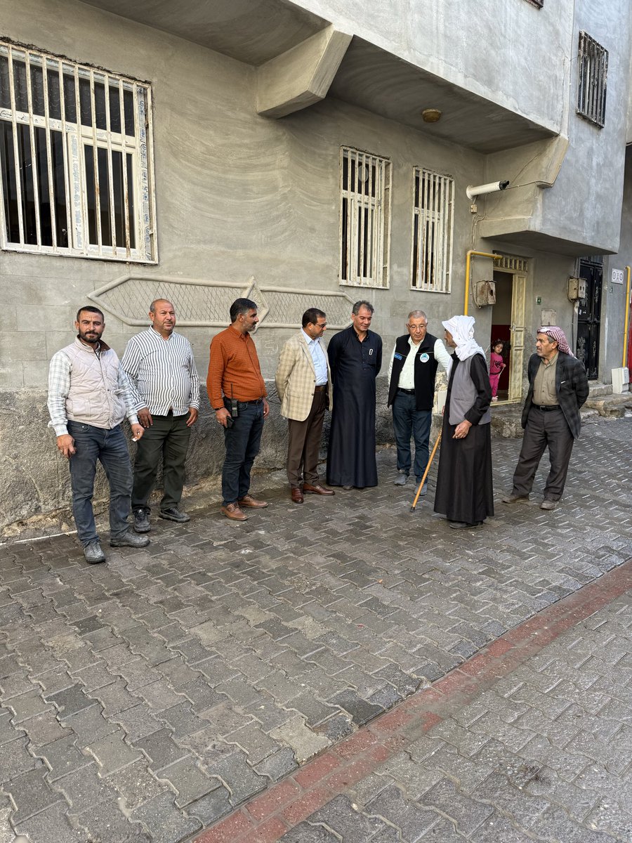 Temizlik birimi olarak,müdürümüz,koordinatörümüz ve bölge şefleriyle beraber çalışmaları yerinde inceleyip bölge halkının talep ve isteklerini dinledik.Tertemiz bir Eyyübiye için durmadan çalışmaya devam ediyoruz. 
📍Hayati Harrani