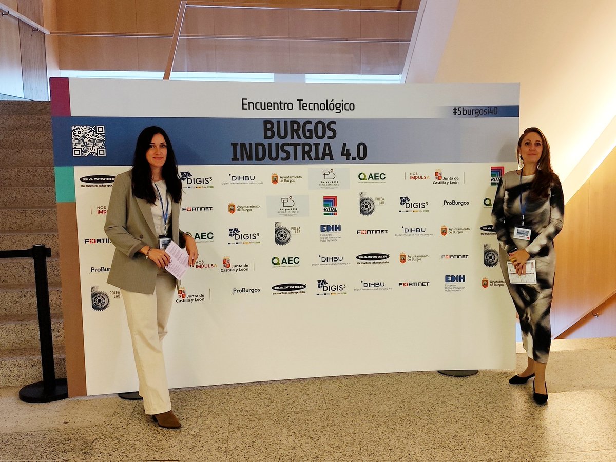 _SCAYLE's tweet photo. 🔧🚀 Hoy arranca la Jornada Expo Industria 4.0 en Burgos, en la que participa SCAYLE 💻✨ impulsando el proyecto #DIGIS3, del que formamos parte, para dar a conocer nuestros servicios ♾️🔍
#5Burgosi40 #Industria40 #Innovación #SCAYLE #Digitalización https://t.co/NxLHCqdwrt