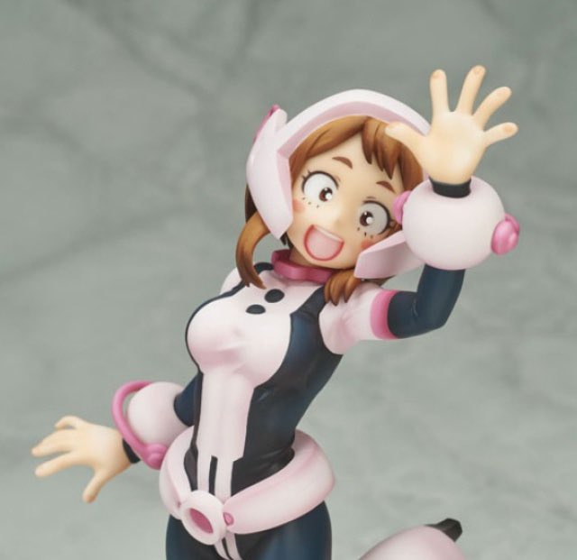 ご依頼ありがとうございます！！　
とりあえず他の依頼品の塗装乾燥時間にモデリングしてしまいます！
