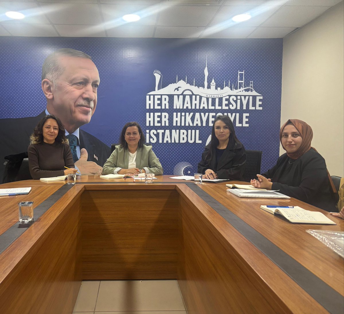Akkadinsilivri2's tweet photo. Başkanımız Fatma Karakoç Meto başkanlığında Yürütme Kurulu Toplantımız gerçekleşti. https://t.co/XiTn5BBZ87
