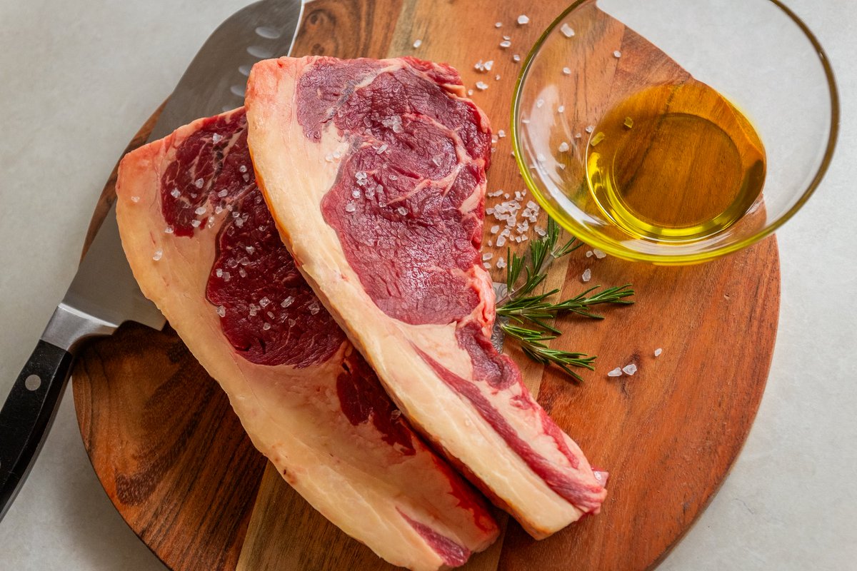 GarethScholz's tweet photo. The boss(es) have decided that this year's yearlings are almost ready for your plate.
We've just launched our new website https://t.co/0E9RW6MVRx where you can find all our options for delicious locally and ethically produced beef. Follow here to lean more https://t.co/H8T7gMtojn https://t.co/hdzHvbwjdT