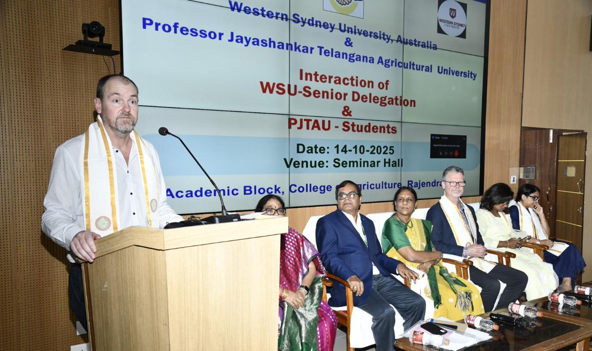 PjtsauIndia's tweet image. "Global partnerships; Limitless opportunities! 
PJTAU &amp;amp; Western Sydney University strengthen ties with MoU, paving the way for student success with dual degree programmes for the AY 2025-26 #GlobalPartnerships #DualDegree #StudentSuccess"