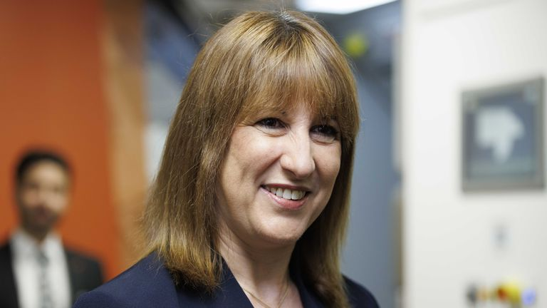 UnityNewsNet's tweet image. 🚨BREAKING NEWS🚨
Reeves admits she is looking at further tax rises ahead of the Budget as the 'black hole' continues to grow.