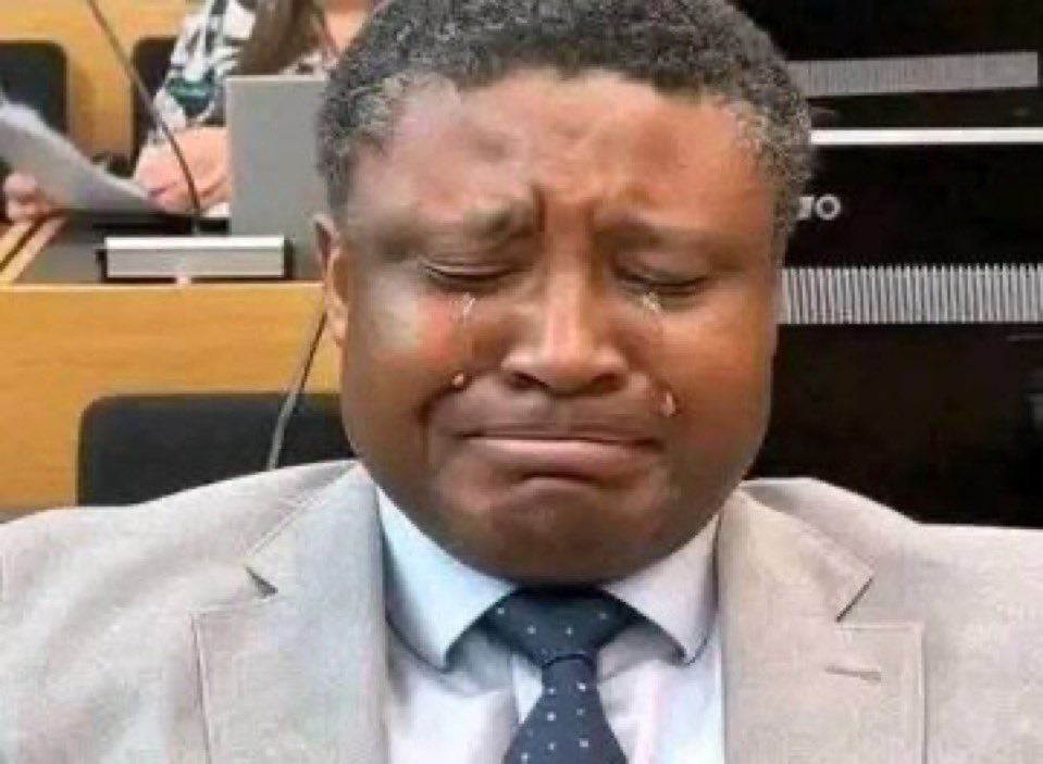 Supleme leaders dey cry like Ekuke keh
Ibos will beat the drums of war but start crying when it’s time to dance to it