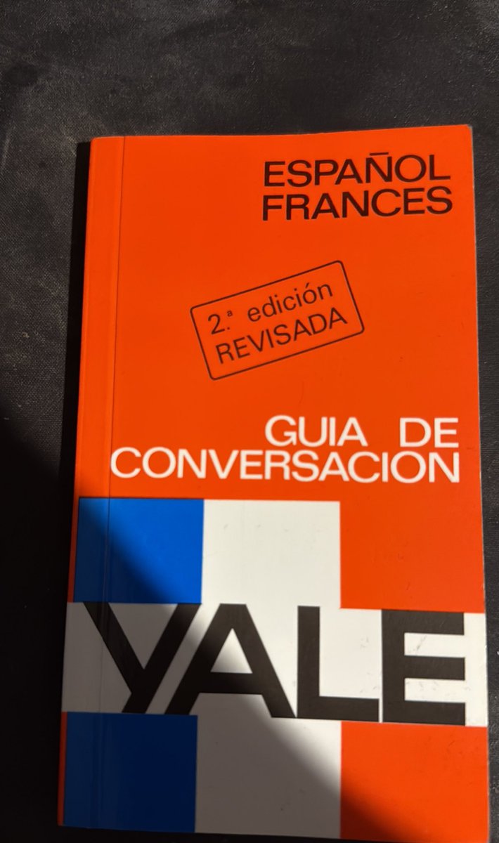Lo que tiene que hacer uno por trabajo 🤦🏻‍♂️