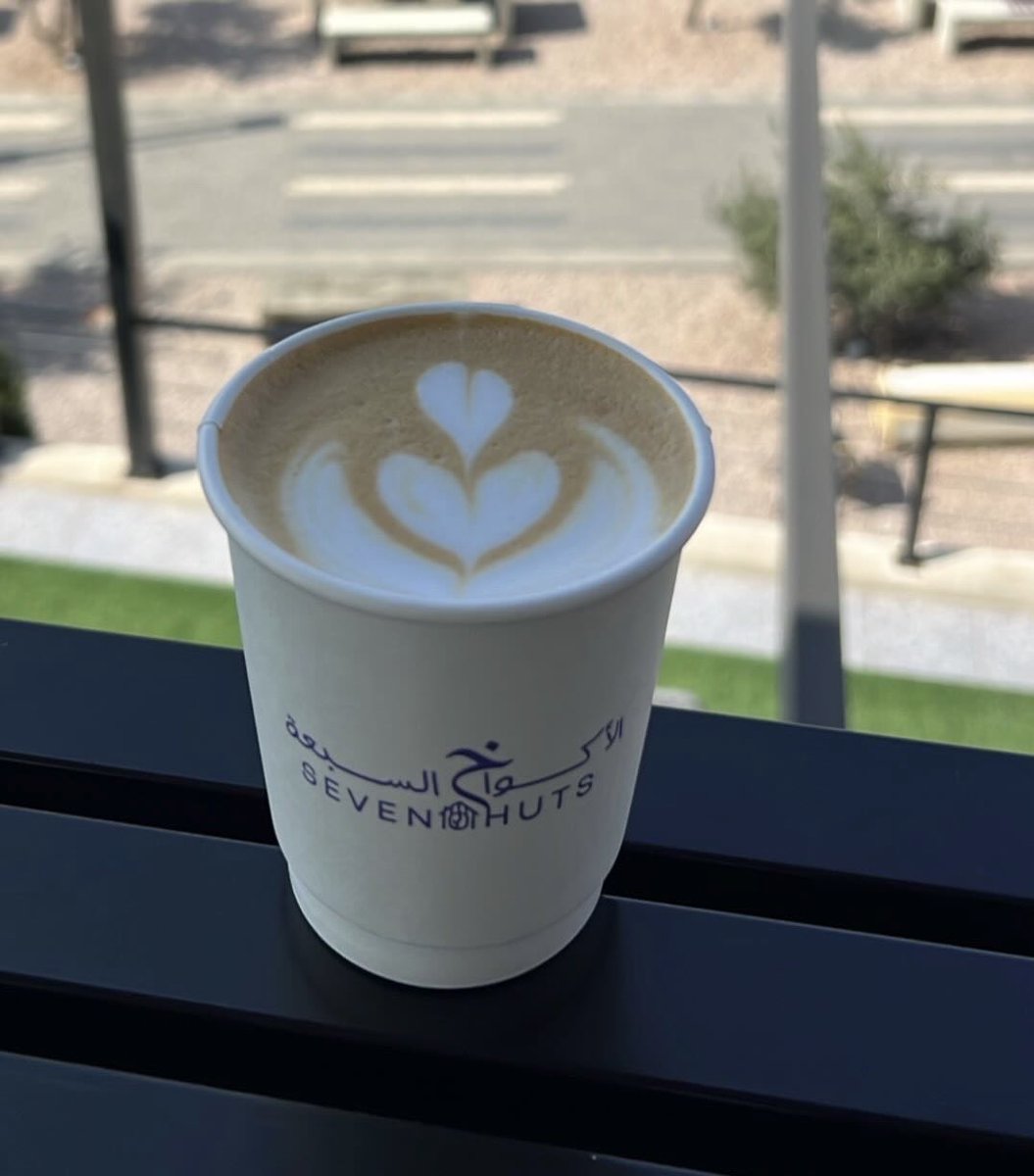 #مساااء_الخيــــر⁩...

..🦋
بين برودة الهواء ولون الشتاء الدافئ،
تهمس القهوة في صمت المساء بأجمل حديث..☕️