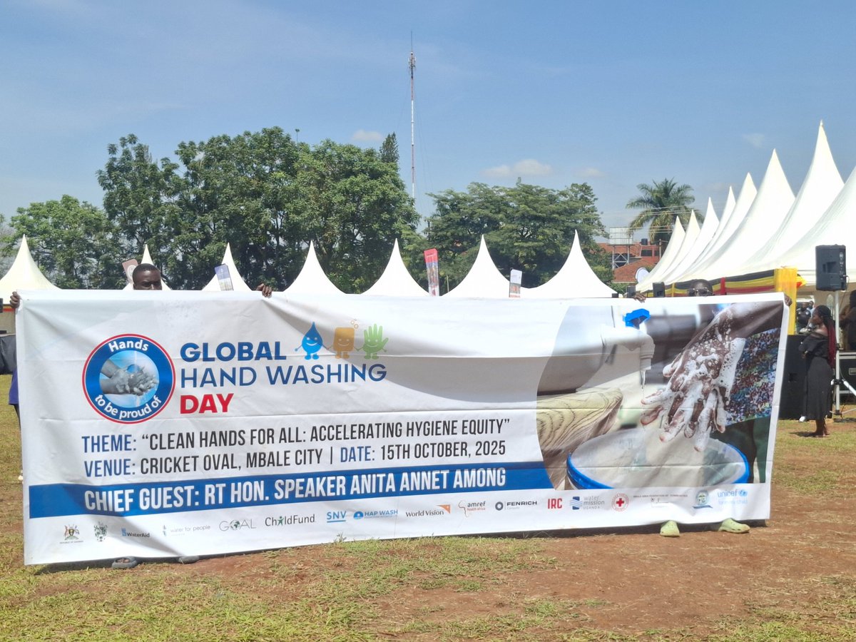 Amref_Uganda's tweet image. Joy and happiness fill Mbale City as we commemorate the #globalhandwashingday2025. Remember, clean hands save lives! Wash your hands regularly, especially at critical times, to stop the spread of disease. #WashIsEveryonesbusiness
