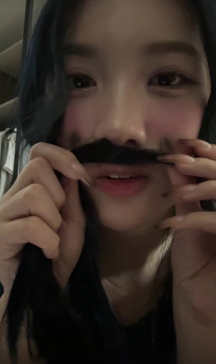 mokameino's tweet photo. are we sure sullin is a real person https://t.co/7sPPbjZokV