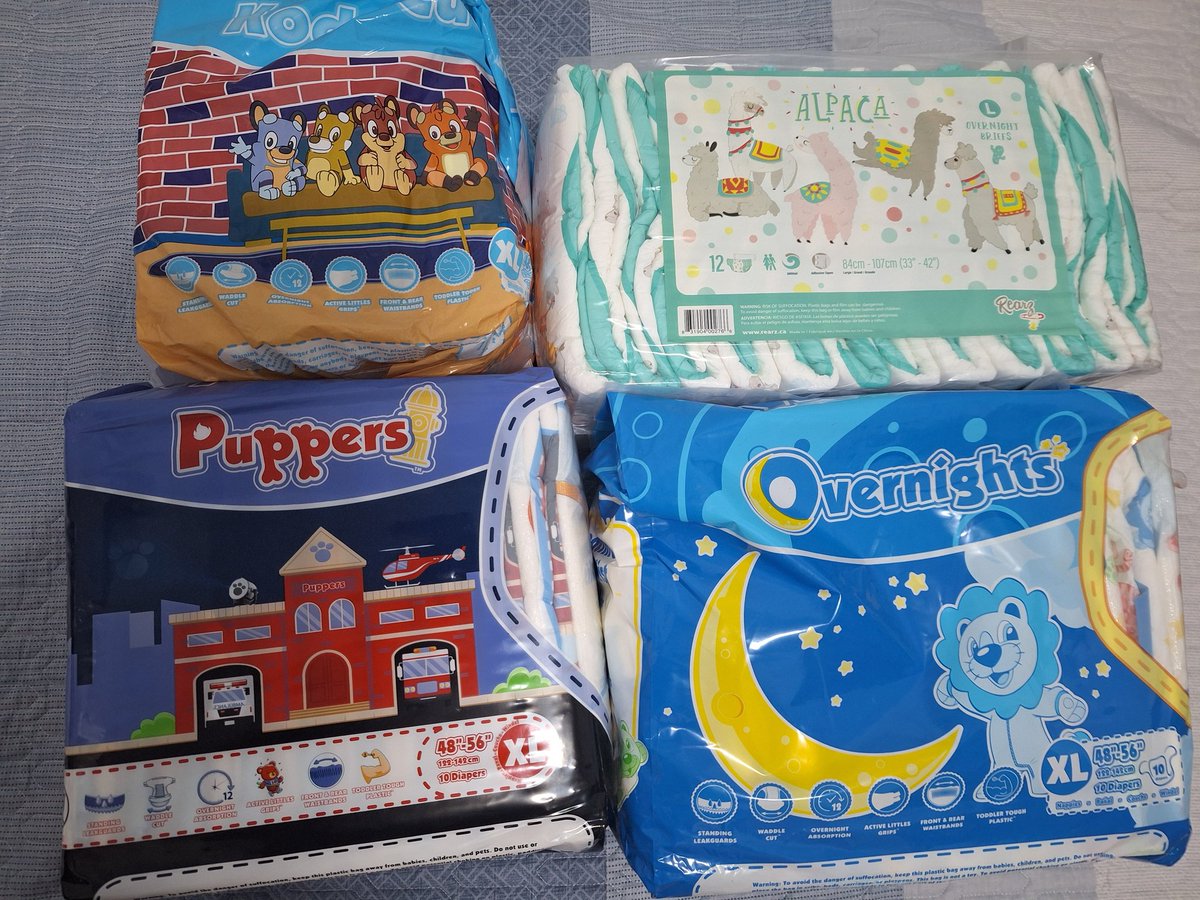 買的有點多（（
最近也在瘦身
希望這些XL穿完後
我也能瘦下來（？）