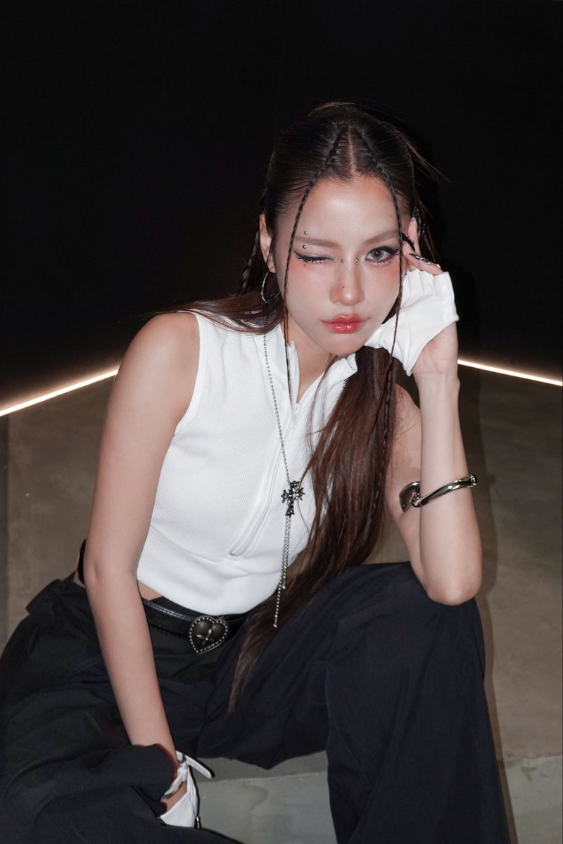 jhuta_p's tweet image. ฝาก MV ด้วยนะงับบ👀🐈‍⬛

Cry ( ร้าย ร้าย) 

youtu.be/OlM6A-8Fcek?si…