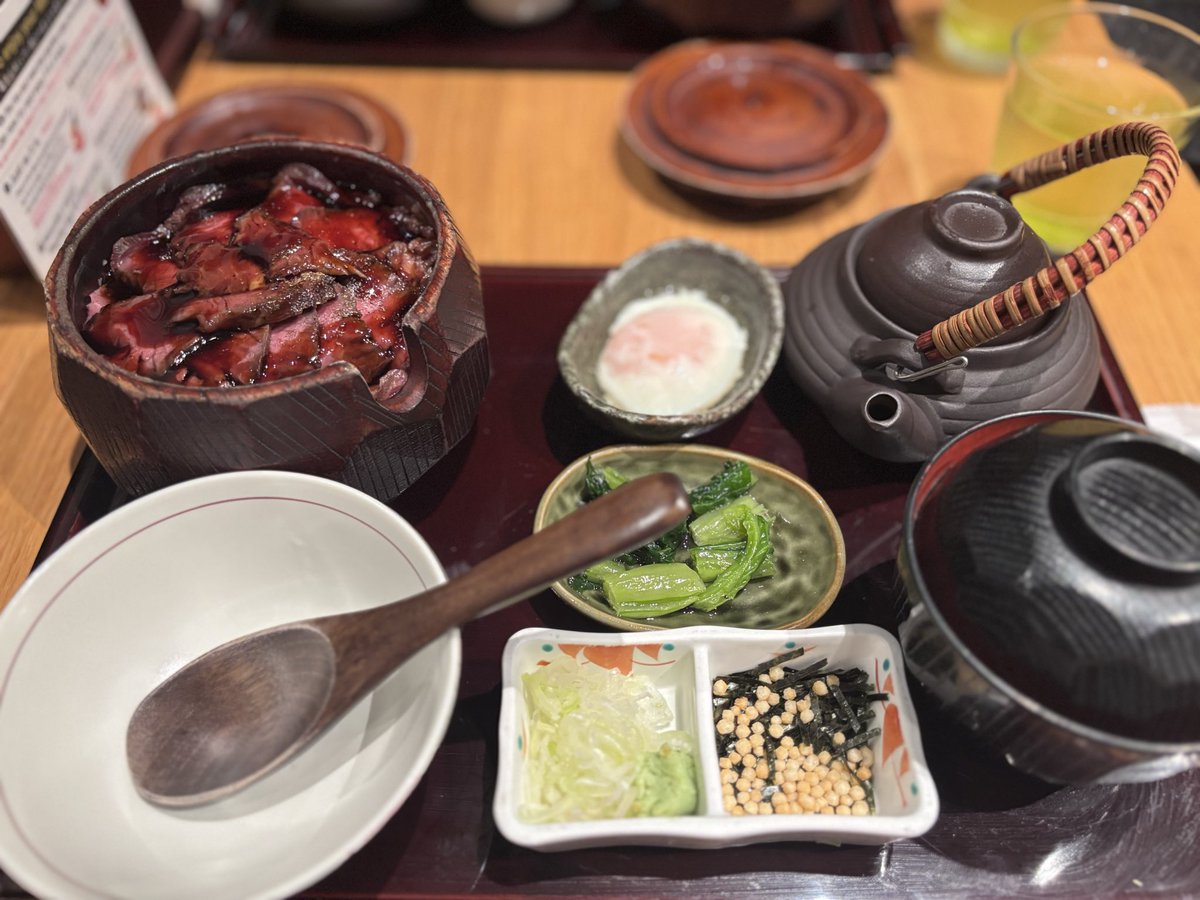 mfmfsora_0174's tweet image. 今月もなぜさんと(@m1_to_r1 )おデートしてきたよｯ!!3月からずっと毎月デートしてる( ˶ ᷇ 𖥦 ᷆ ˵ )
ぽぽちのお披露目もしてきてちょううんまいひつまぶし食べて二人で大満足‼️
美味すぎて食事スローペースのふたりが20分で完食しちゃうレベル👏🏻·͜·

来月はスペおじゃまするわよ💃🏻💃🏻💃🏻