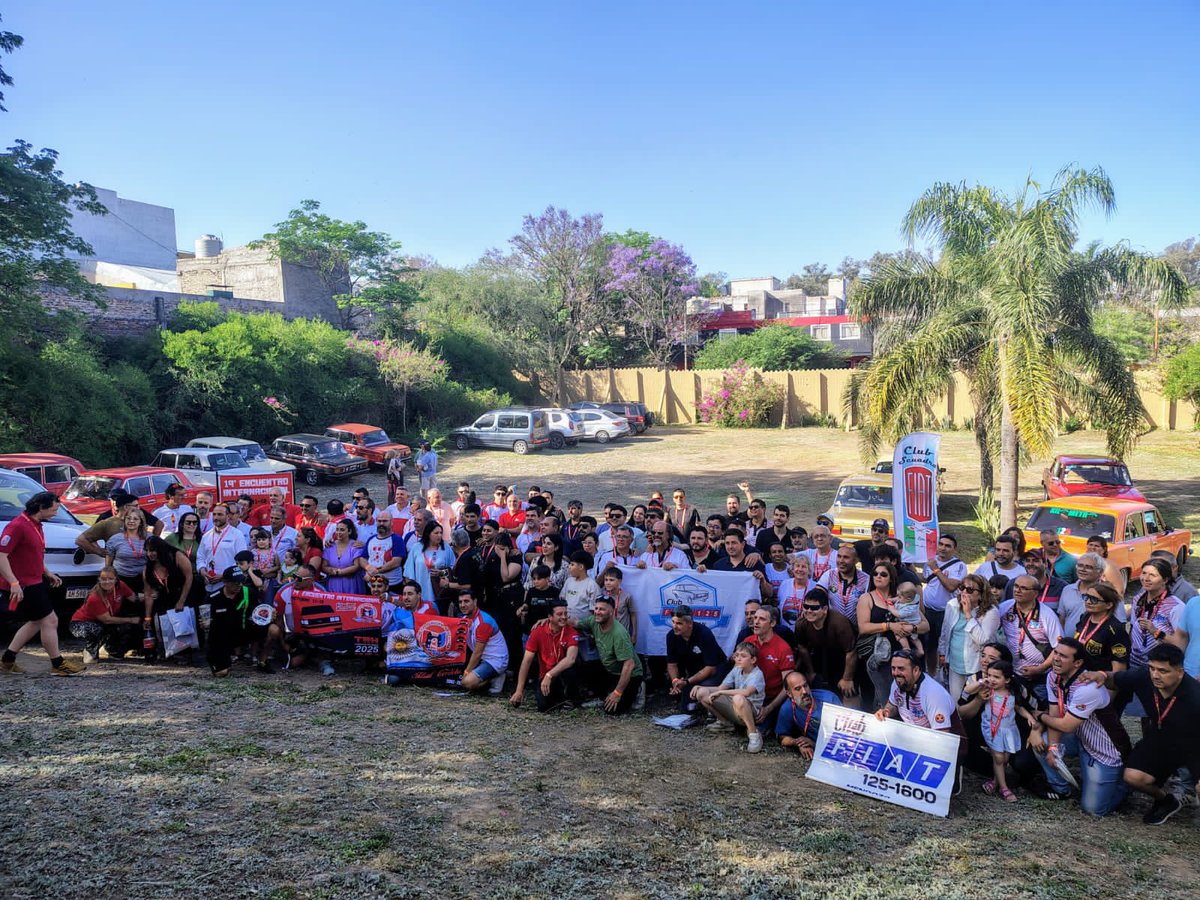 🚘 La aventura de la doctora Gattella a bordo de su Fiat 125. Acompañada por un matrimonio amigo, manejó 1400 kilómetros en su auto modelo 76 para participar del 19º Encuentro Internacional del Club Fiat 125. La distinguieron por ser la única mujer ➡️ verte.tv/news/45876?sht