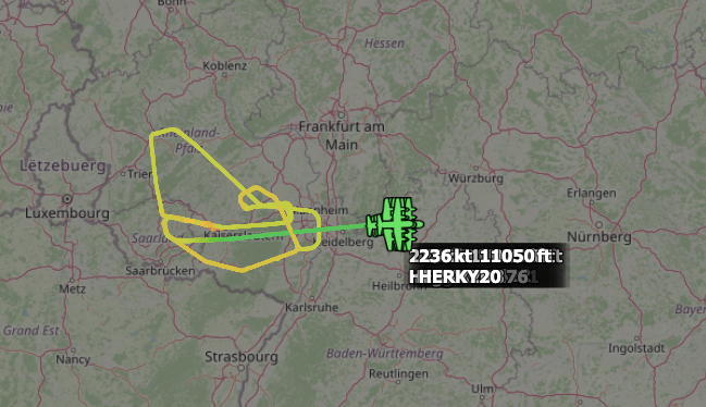 ArmchairAdml's tweet photo. #USAF United States Air Force - Ramstein
Lockheed Martin C-130J-30 Super Hercules 8x
#AE293B 07-8614 - Unknown C/S
#AE5C9D 15-5831 - Unknown C/S
#AE2208 08-8601 - Unknown C/S
#AE4AF8 08-5683 - HERKY03
#AE1BF6 07-4635 - HERKY40
#AE5C97 15-5822 - Unknown C/S
#AE4AF1 08-3176 - Unknown C/S
#AE4E0D 11-5740 - Unknown C/S
Some German bloke is going to get some cracking pictures from this.
@havoc_aviation