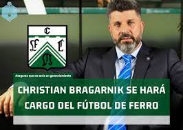 Mientas, desde algún medio partidario, agitan fantasmas y gerenciamientos.
Y acá, sufrido verdolaga, es donde nos hacen la de siempre: no funciona nada, así que rompamos todo y empecemos de 0.
Yo creo que no. Creo que sirve un Director Deportivo, o SFP con poder de decisión...