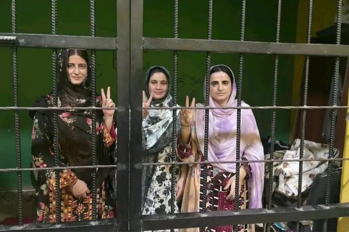 ZahiraBaloch's tweet image. #BYC Leaders’ Hearing Held Inside Jail, Group Condemns ‘Institutionalised Repression’  
#Balochistan #StandWithBalochistan #ReleaseBYCLeaders #BalochistanIsNotPakistan #StopBalochGenocide