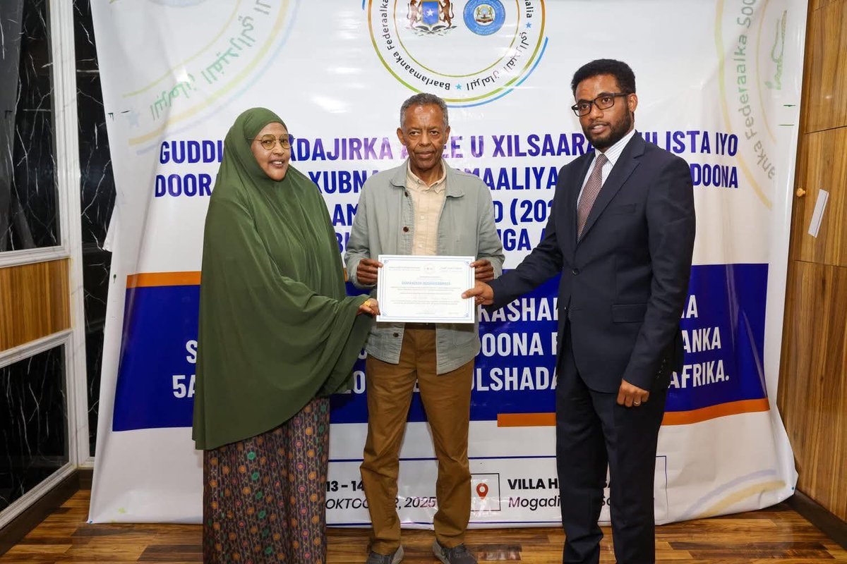After 40 years, Faysal Rooble finally secures his first position. It’s clear he was an opportunist all along that’s why he suddenly stopped the criticism he was once known for directing at the Somali government.