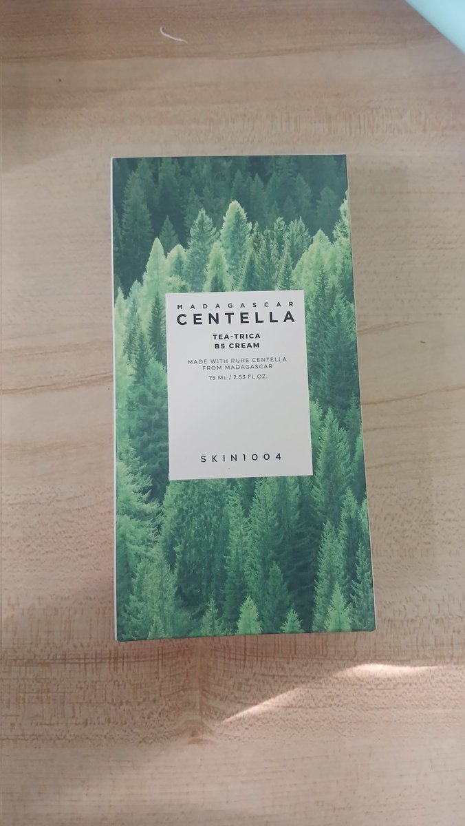 krmistt's tweet photo. wts skin1004
sheetmask bright 2 box (isi 10) 75k
ss hyalu cica 50ml 70k
ss airfit light spf 30 50ml 70k centella cream 75ml 70k
tea trica cream 75ml 70k
soothing cream 75ml 75k
moist poremizing 75ml 75k
harga after voc+disc, ada proof CO, dikirim besok, link oren dm aja🥰🙆‍♀️ https://t.co/iDOzr5BwaW