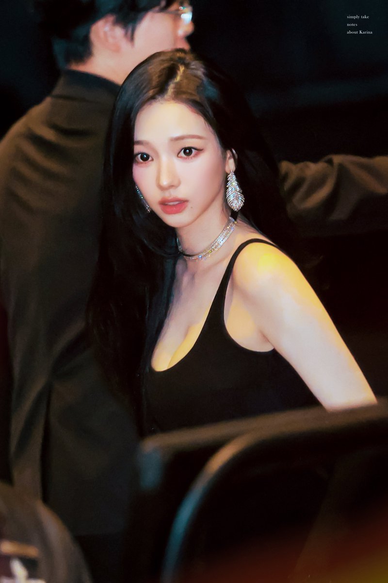 notes0411's tweet image. notes184｜251015

#카리나 #Karina #カリナ #에스파 #aespa