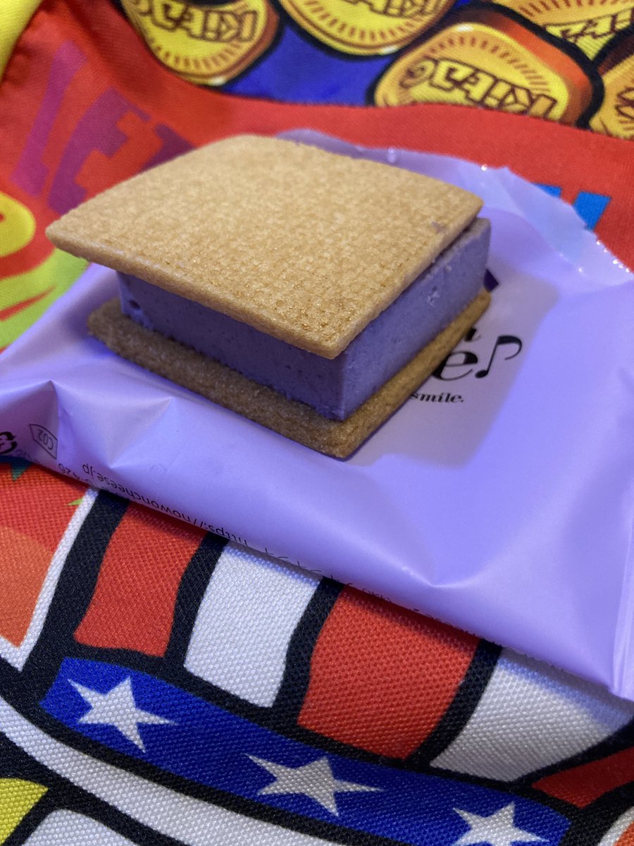 先程妻と子どもが東京から帰ってきたので1人時間は終了です☺️

スロの大敗は具体的に言うのはやめておこう🙄

お土産で買ってきたチーズケーキサンド美味しかったけど当たり前に高カロリー高脂質