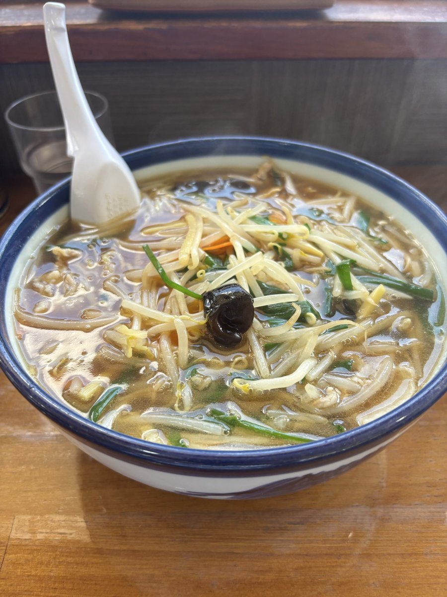 jkaisangolf's tweet photo. もやしラーメン大盛り　880円
コスパ良すぎ＆美味い😋 https://t.co/Z24YCu2LLc