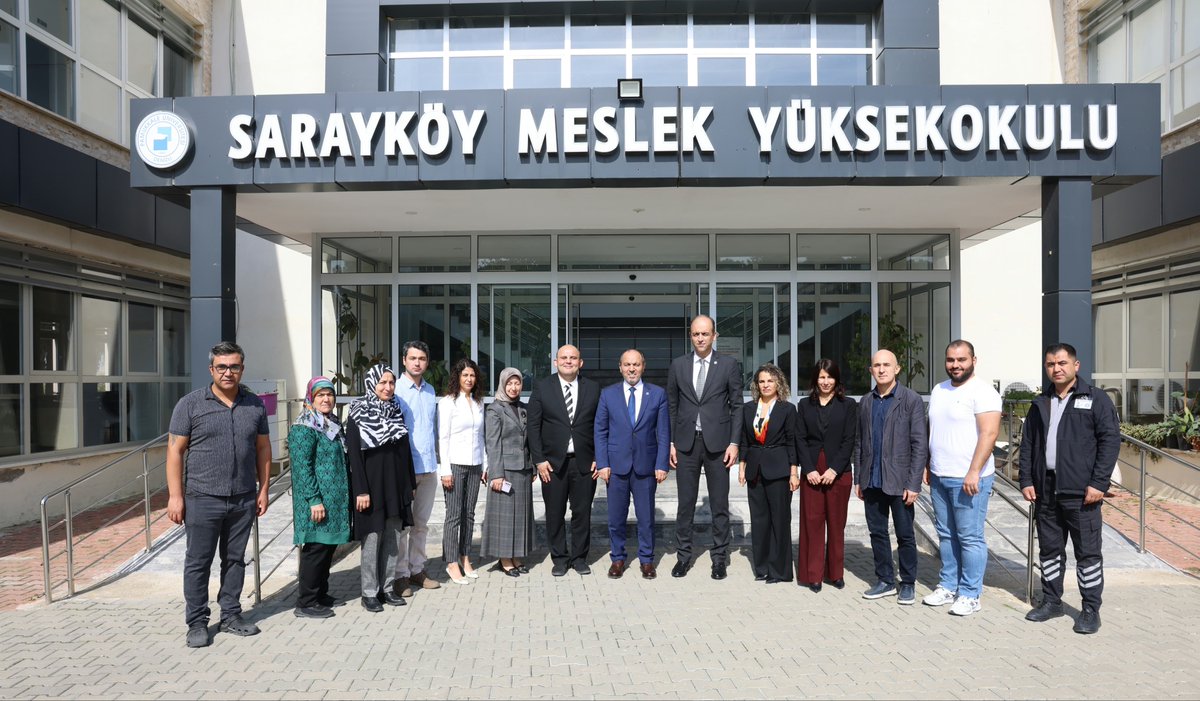 Açılışta, Sarayköy MYO Müdürümüz Doç. Dr. Koray Şarkaya akademik birimlerimiz ve yeni dönemde yürütülecek faaliyetler hakkında bilgilendirme gerçekleştirdi. Ardından Rektörümüz Prof. Dr. Mahmud Güngör, üniversitemizin genel hedefleri ve öncelikleri üzerine değerlendirmelerde