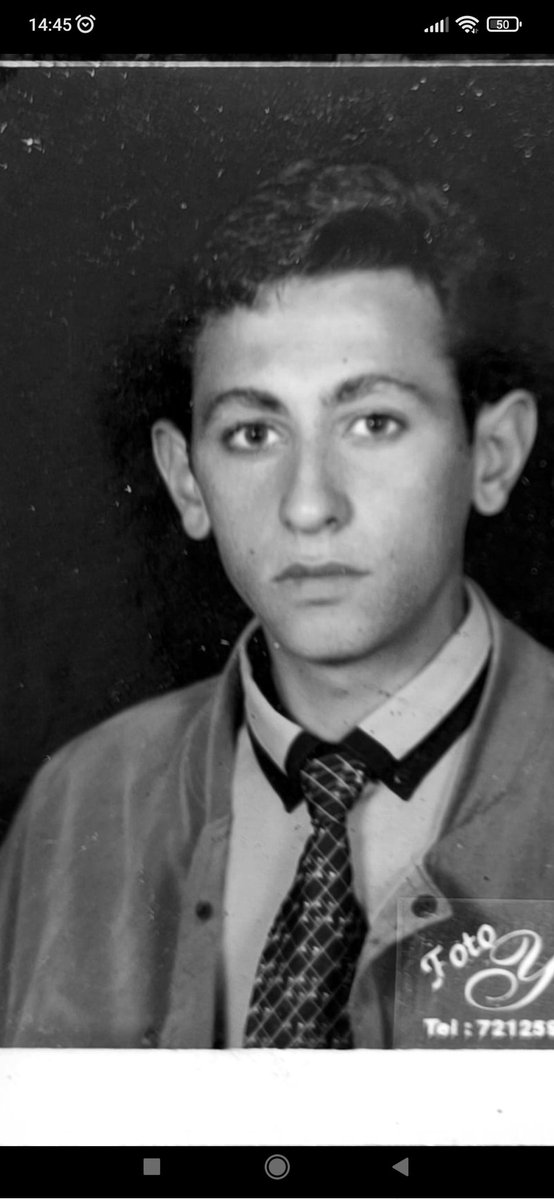 Ey gidi gençlik  zaman su gibi aktı şartlar ve sorumluluklar  bizi haldan hala getirdi
