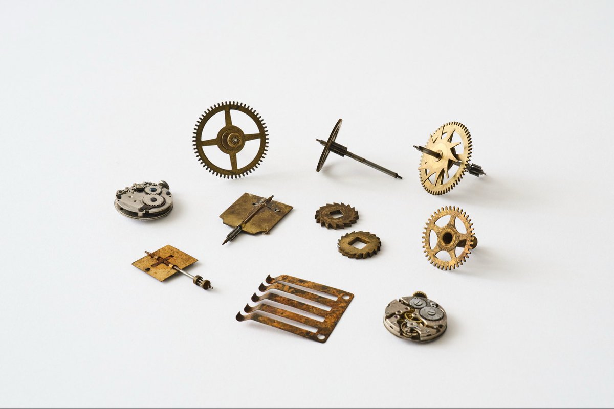 Casting with watch part inclusions is a true labour of love

The start of a very special series created for the Etienne Gallery. It is a joy and an honour to be represented by the Gallery for PAN Amsterdam.

✨ Preview: Etienne Gallery, 17–19 October