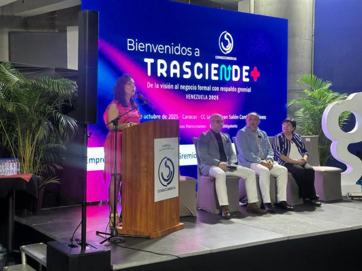 #trasciende + reunió a más de 1.370 inscritos y más de 60 marcas en un espacio para la #formalización del #emprendimiento
n9.cl/lhslk
<a href="/Conindustria/">Conindustria</a>  <a href="/consecomercio/">Consecomercio</a>  <a href="/fedecamaras/">FEDECAMARAS</a>  #Consecomercio #Emprendedores #emprendimiento