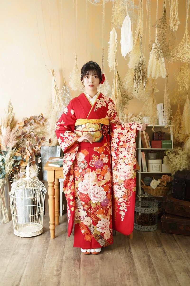 525maimai's tweet photo. 前撮りのデータ届きました！
私はママ振りです👘🤱
色んなパターン撮っていただいたので少しずつ分けて載せていきますね🌼
#成人式　#20歳   #前撮�� https://t.co/Biva50MC1Q