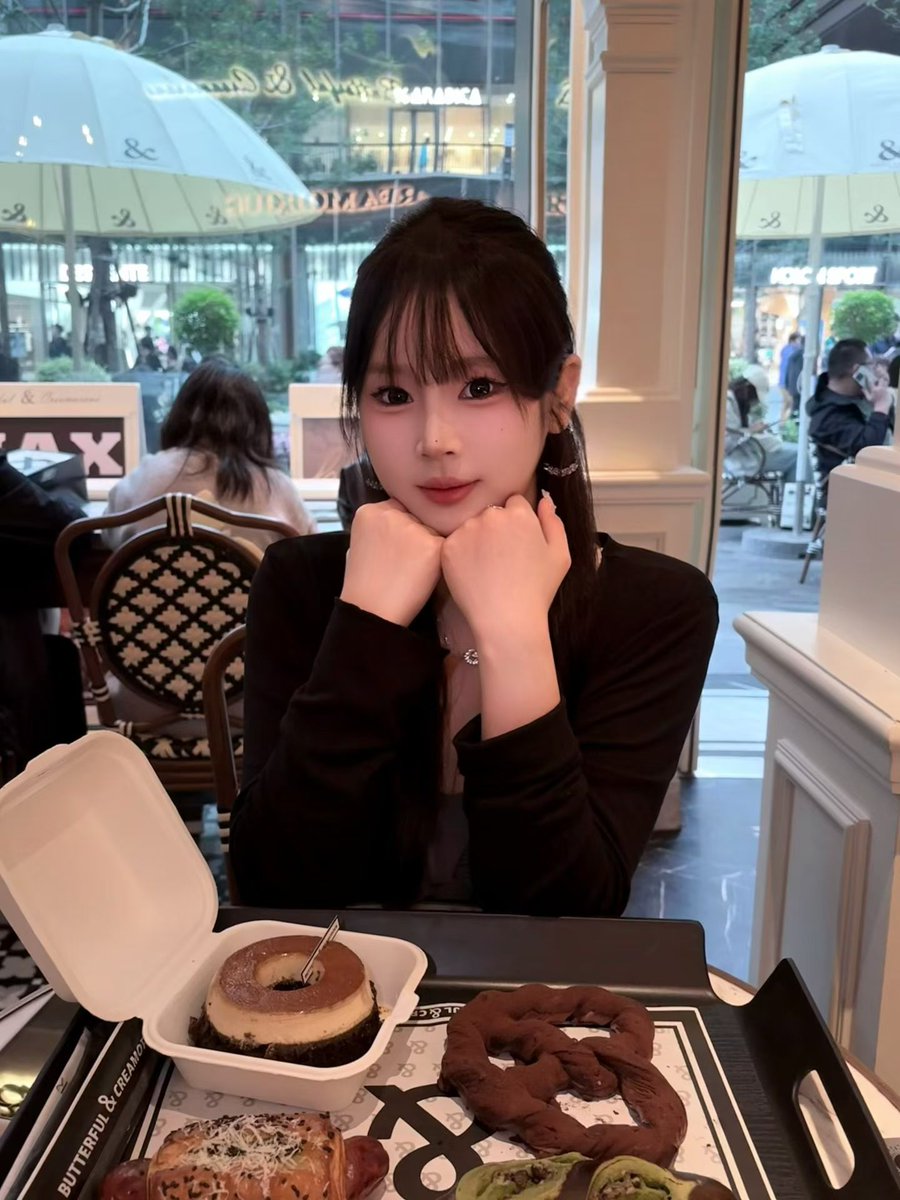 卖情趣的 可可 tweet media