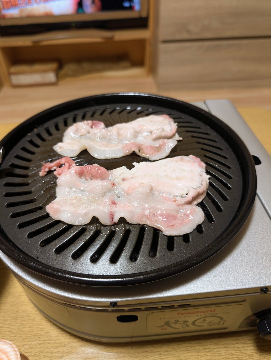__takemaru__'s tweet photo. お疲れ様です🌃
今日は家で🏠️キャンプ🏕️気分でビール🍺やってます😊 https://t.co/sH6nRPlUyP