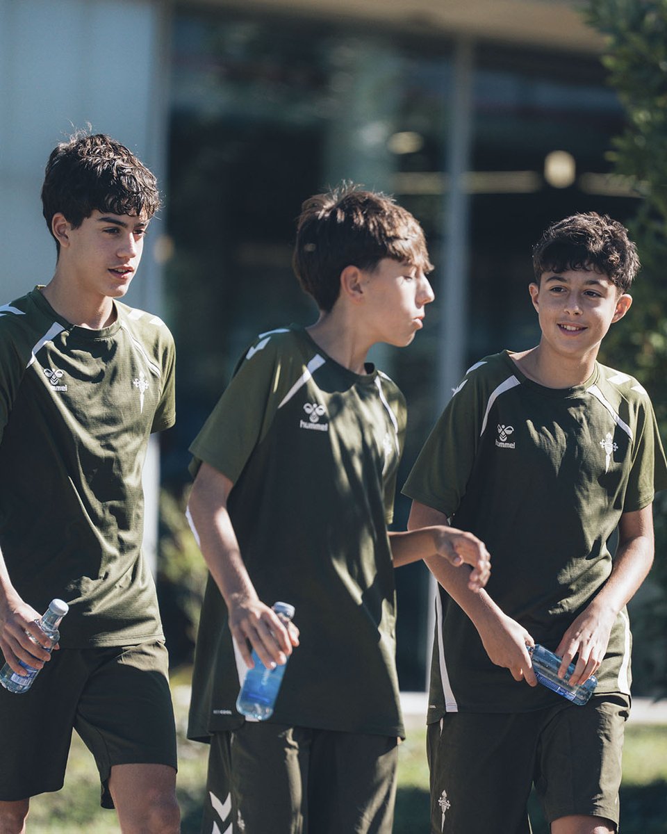 CanteiraCeleste's tweet photo. Orgullo de Canteira 🩵

Tras conquistar a @arnedocup, o #CeltaInfantilA puido gozar dunha xornada inesquecible na Cidade Deportiva Afouteza.

Moitos parabéns, rapaces 👏🏆 https://t.co/QODfXDiu6h