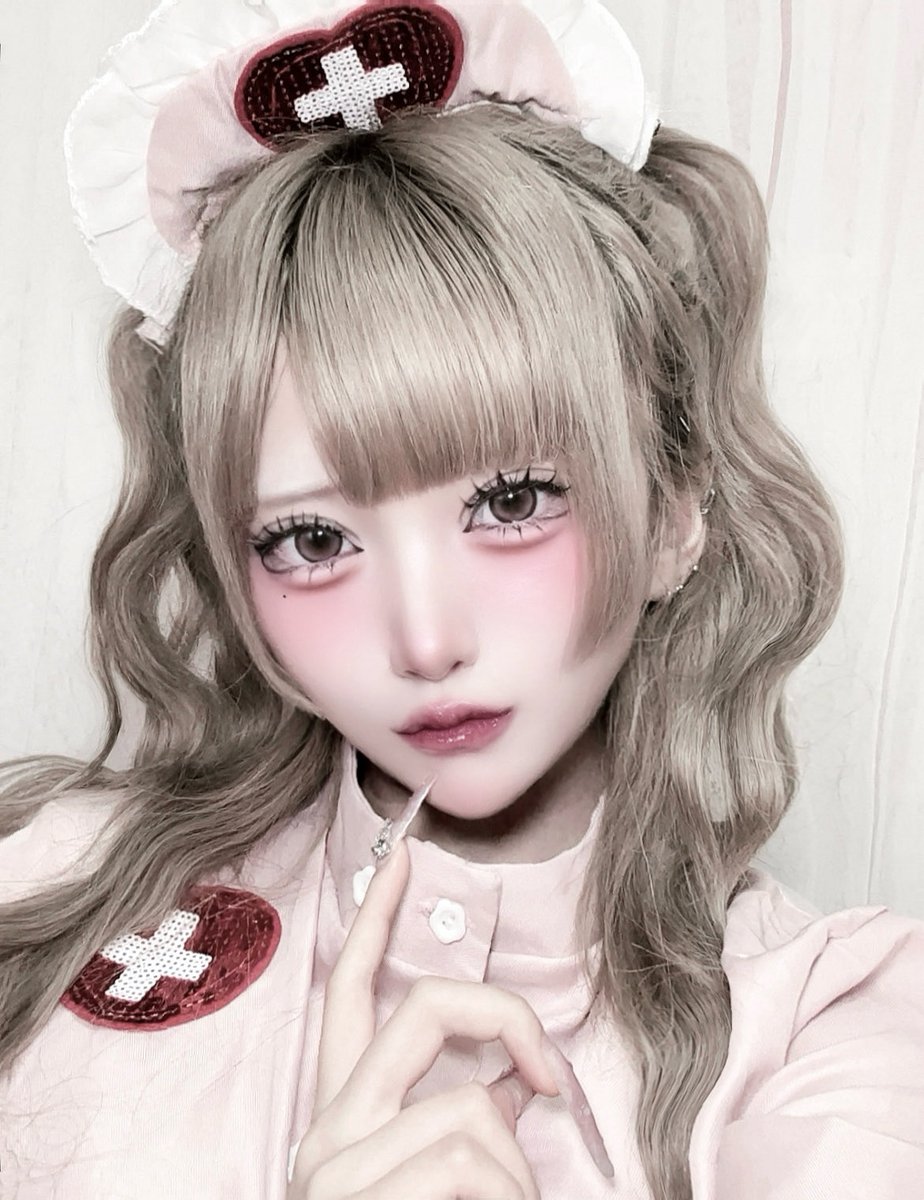 aya_Yo2La's tweet photo. こっちだけみて♡ https://t.co/9zmajNW44t