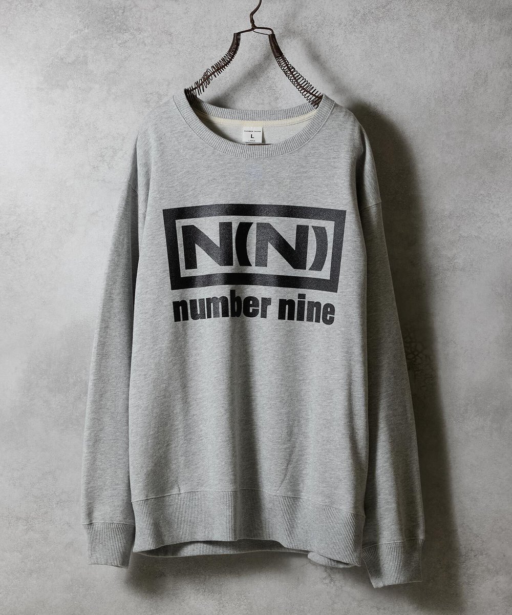 nnNUMBERNINE's tweet photo. - PRE ORDER -  N(N) number nine PRINTED CLASSIC CREWNECK SWEATSHIRT 

n-nine-store…https://t.co/Xwyc9dPUi5 
zozotown…https://t.co/wjp5BODVFh 

#numbernine #ナンバーナイン #sweatshirt #pullover #スウェット #プリントスウェット #トレーナー #25AW @nnNUMBERNINE https://t.co/aWQob21kEq