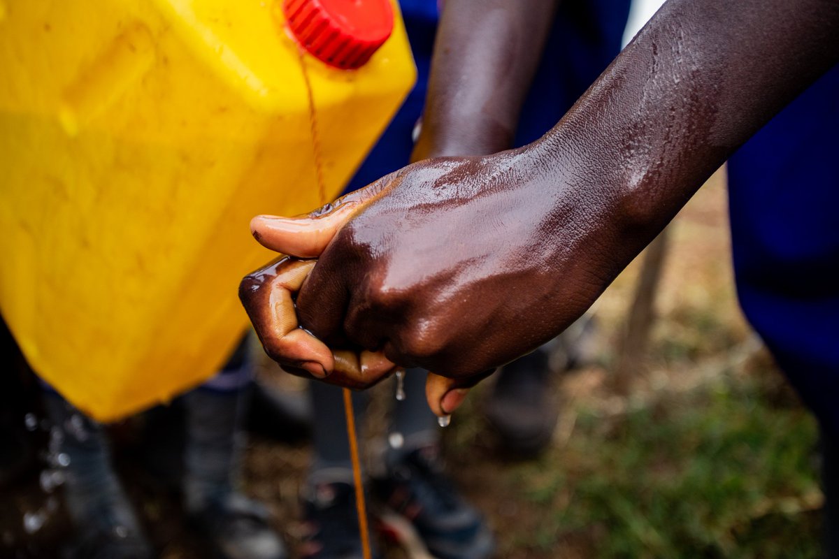 Amref_Uganda's tweet image. #Education is the foundation of the future, but so is #health. With 2 in 5 schools lacking handwashing facilities, how can we expect children to thrive? We must prioritize hygiene in education infrastructure.
#WASHInSchools #GlobalHandwashingDay