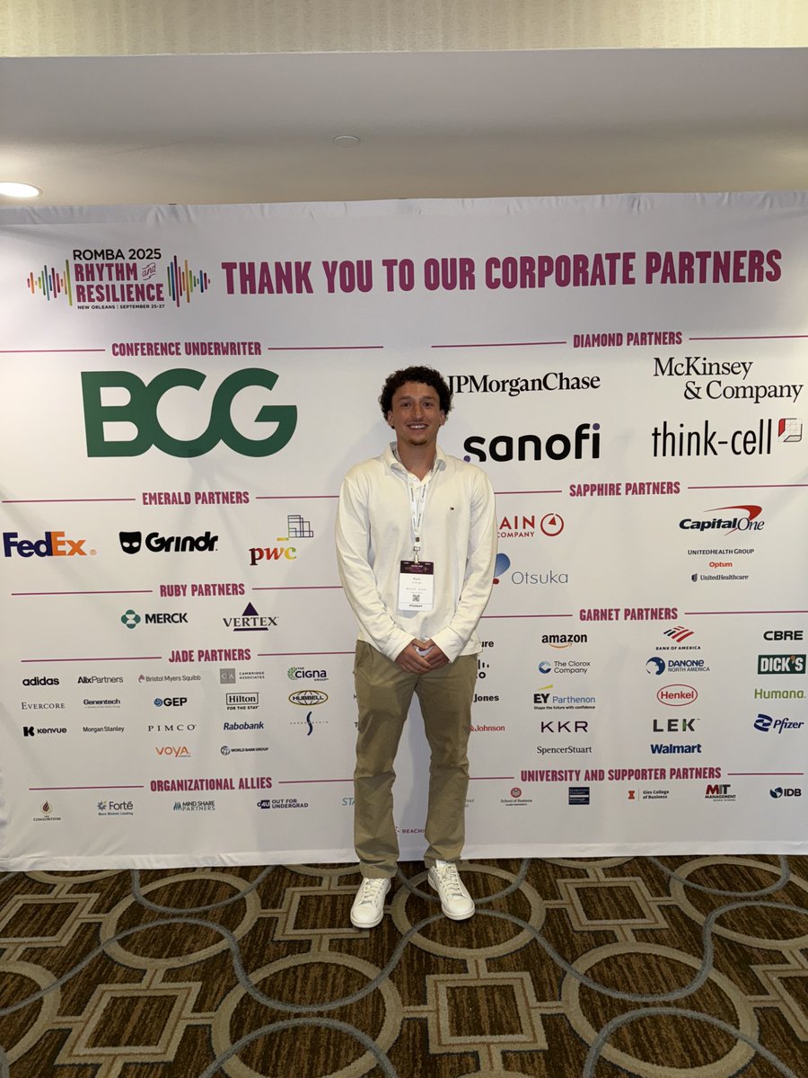 ZicklinGCMC's tweet image. Earlier this semester, some of our Zicklin graduate students like Kyle Climan (pictured here) attended the Reaching Out MBA Convention and Career Fair! Want to attend a conference next year? Learn more here: bit.ly/4lS8J5p

#ROMBA #GCMC #Careers #BeBaruch #ZicklinPride