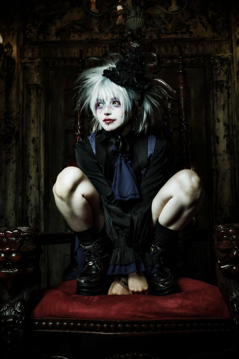 mazari_info's tweet photo. ✟ ✞ ✟ ﾊﾛｳｨﾝｳﾞｨｼﾞｭｱﾙ公開 ✟ ✞ ✟

二○二五年 マザリ
ハロウィンテーマ

┏┛✝︎ GOSICKDOLL ✝︎ ┗┓

一人目 : ＭＡＮＡＳＥ

纏日 : 10/30・10/31

#マザリ 
#ハロウィン https://t.co/9mgctkHMd3