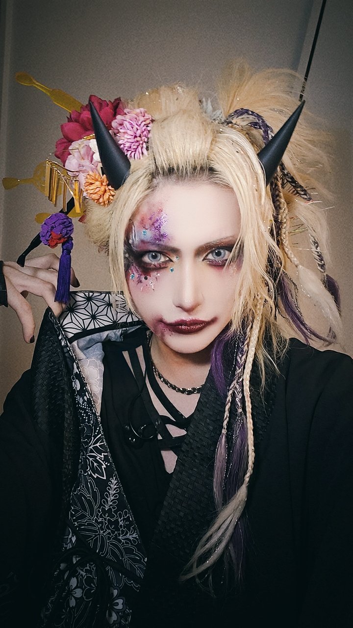 詩結 (@Azavana_Shiyu) / X