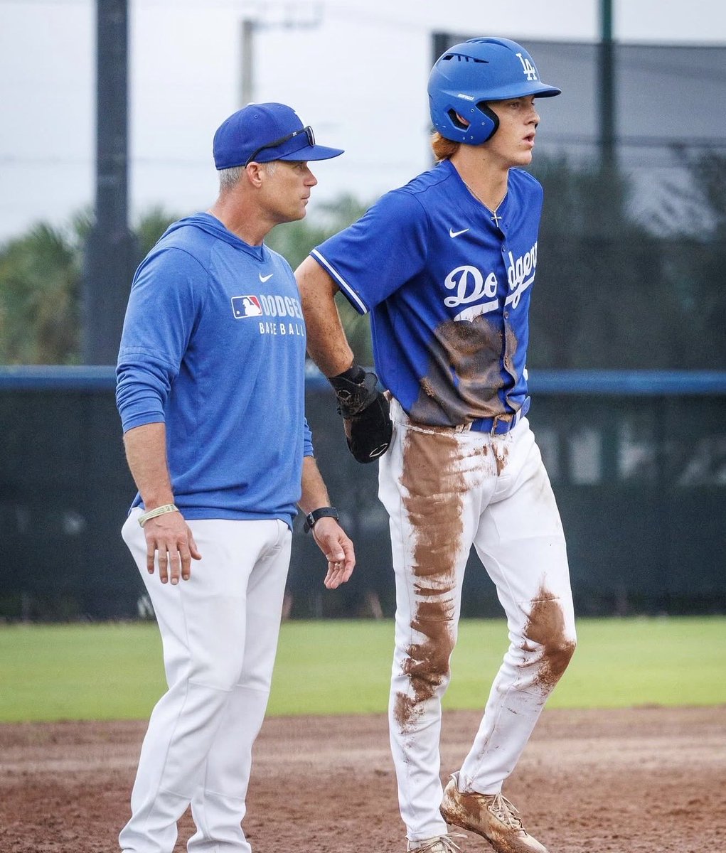 Stealing this from a good friend and an incredible leader  Brad Bass of Catholic HS in Baton Rouge 

There are two ways you can  influence human behavior….you can manipulate it or you can inspire it 

Coaches…..Think about it 

#4L <a href="/CurDogBaseball/">Cur Dog Baseball</a> <a href="/Coachbradbass/">Brad Bass</a> <a href="/LADodgersScout/">LA Dodgers Scout Team</a>