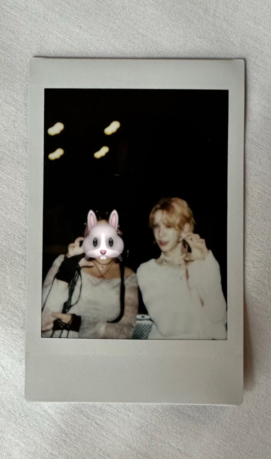 kissycloudy's tweet image. My Polaroids with Wumuti and Hyun! 
I loved Wumutis Blush placement and asked who did it 
He pointed proudly at himself 🥹 (we had like 5 minutes to yap because the camera didn’t work for my friend and I was the next person in line) 
#xlovincologne #xlov