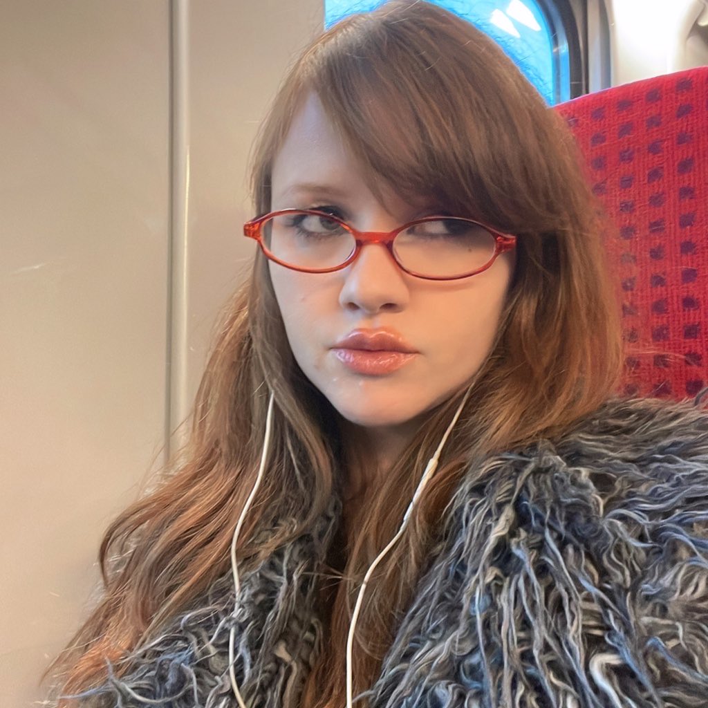 𝓕.メ૦ tweet media