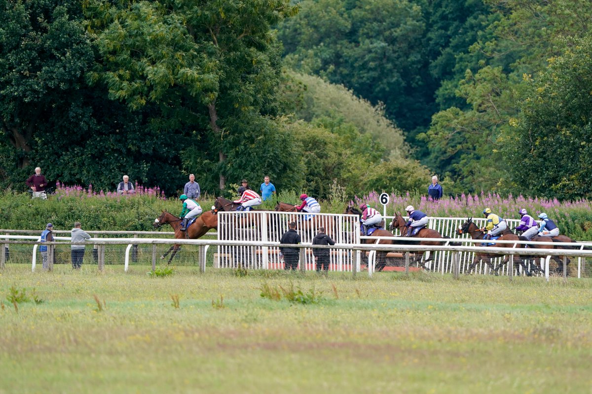 Weekender (@rpweekender) on Twitter photo "We try to offer a very affordable fun day out at a venue we take pride in."
Great to have a Q and A with <a href="/stratfordraces/">Stratford Racecourse</a> MD <a href="/ilona_idb/">Ilona Barnett</a> in the <a href="/RPWeekender/">Weekender</a>, shedding a light on one of the hidden gems in UK racing. They race on Saturday - get down there for a great day out! "We try to offer a very affordable fun day out at a venue we take pride in."
Great to have a Q and A with <a href="/stratfordraces/">Stratford Racecourse</a> MD <a href="/ilona_idb/">Ilona Barnett</a> in the <a href="/RPWeekender/">Weekender</a>, shedding a light on one of the hidden gems in UK racing. They race on Saturday - get down there for a great day out!