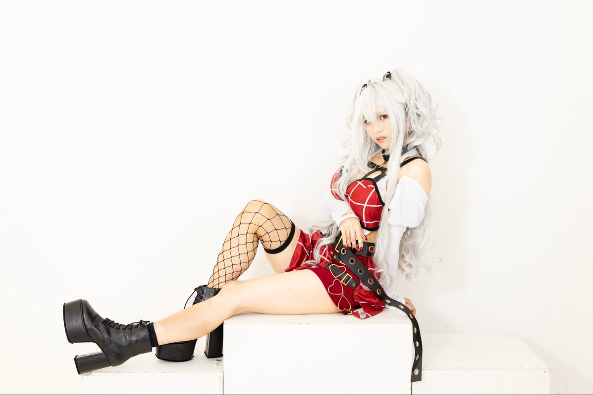Cosplay 🌈🕒🎲🚺

サインはB衣装のデータ届いたので早速‼️

📸ラプターさん