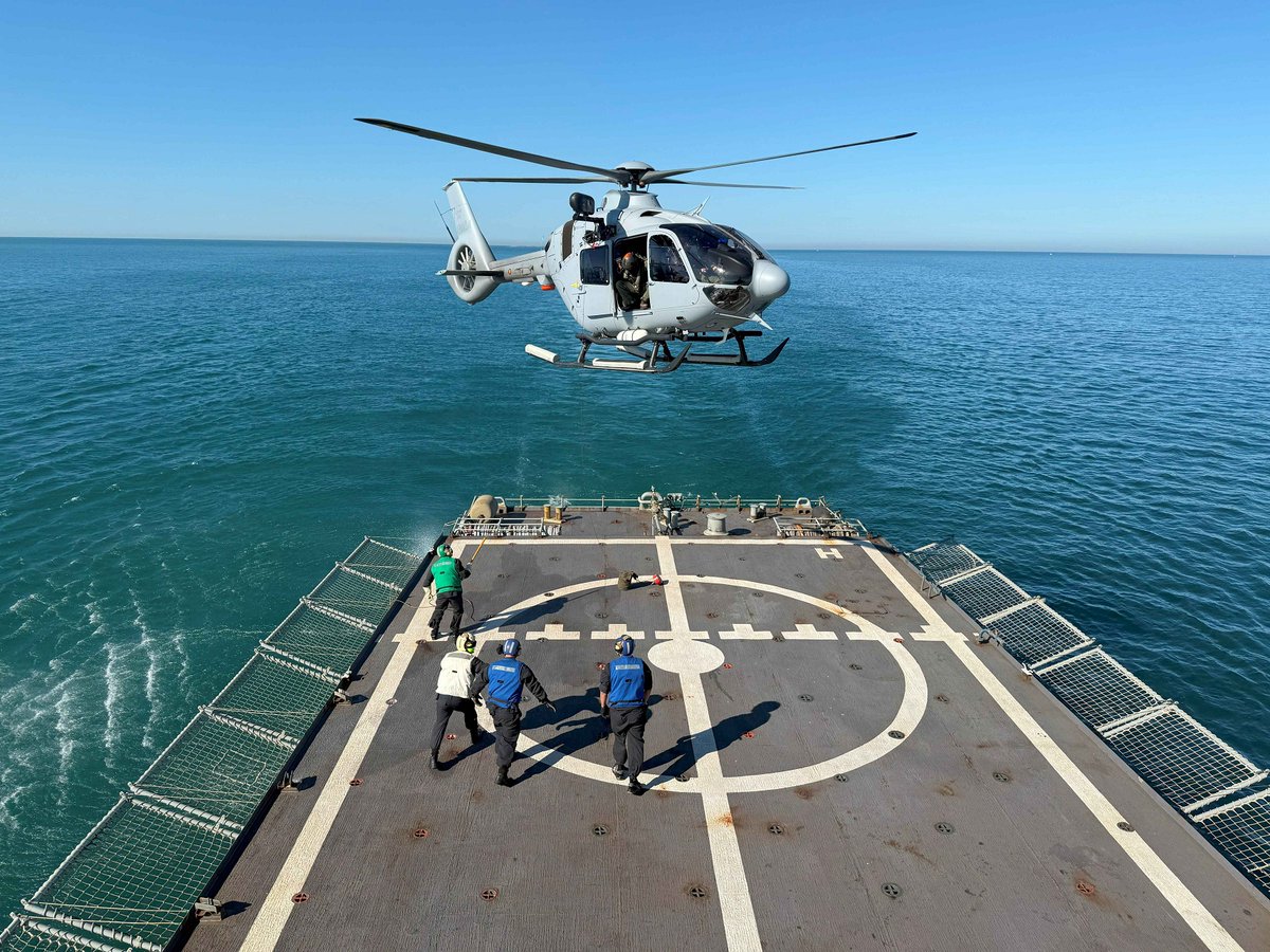 EMADmde's tweet image. El #patrulleroCentinela continúa velando por la seguridad de la ciudadanía durante su Operación de Presencia, Vigilancia y Disuasión, #OPVD.
#MOPS @Armada_esp