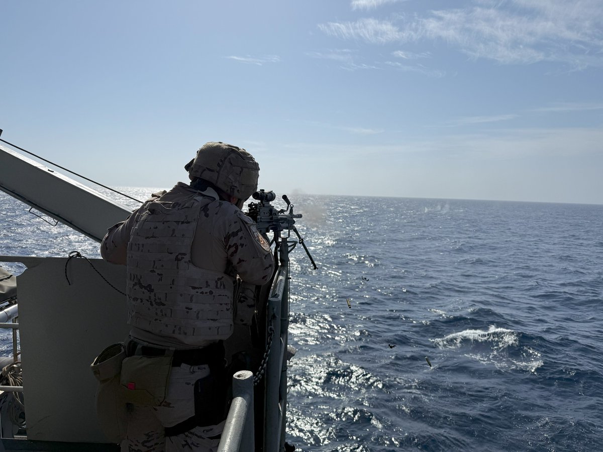 EMADmde's tweet image. El #patrulleroCentinela continúa velando por la seguridad de la ciudadanía durante su Operación de Presencia, Vigilancia y Disuasión, #OPVD.
#MOPS @Armada_esp