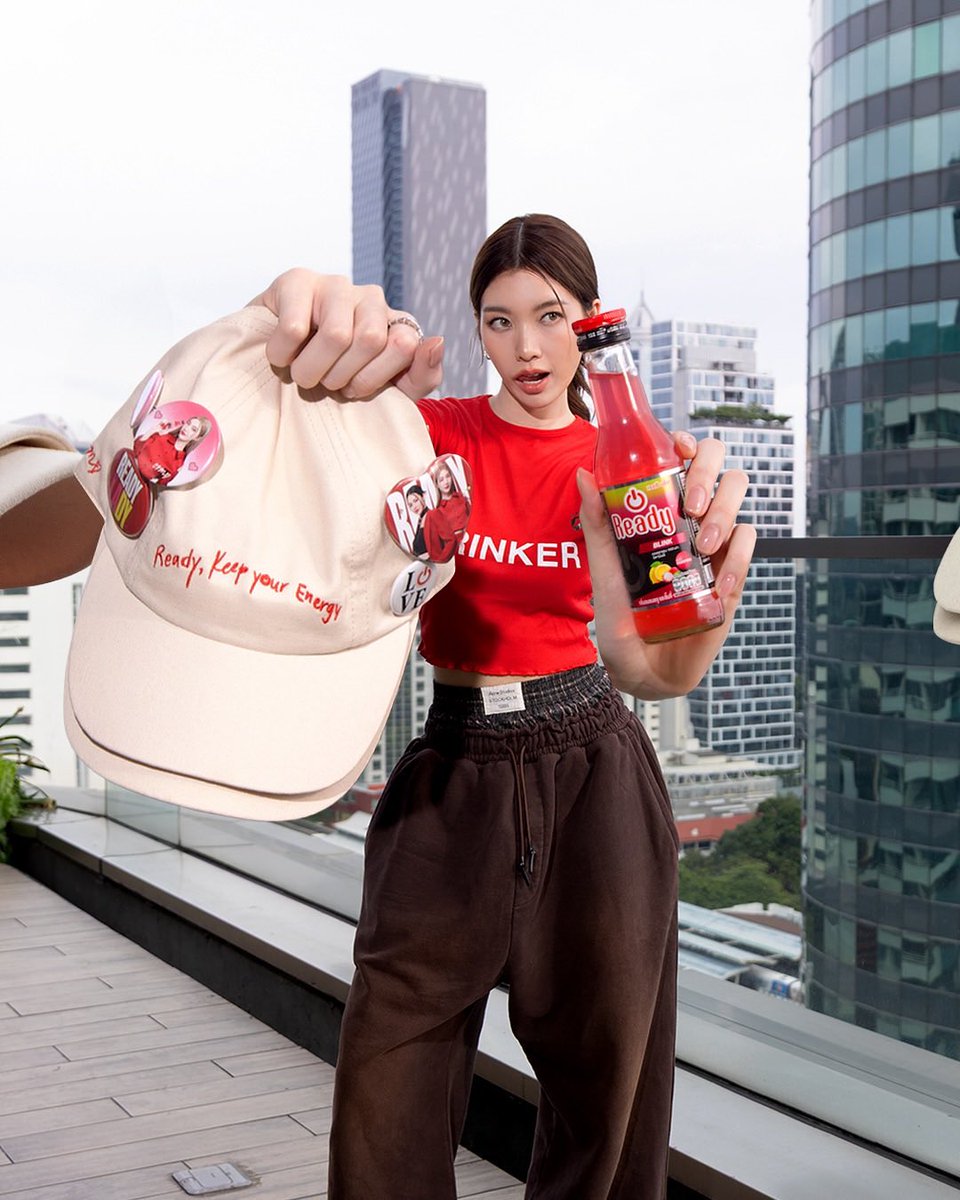 sthaftxrtherain's tweet image. ชอบน้องออมลุคนี้มาก แซ่บบ
