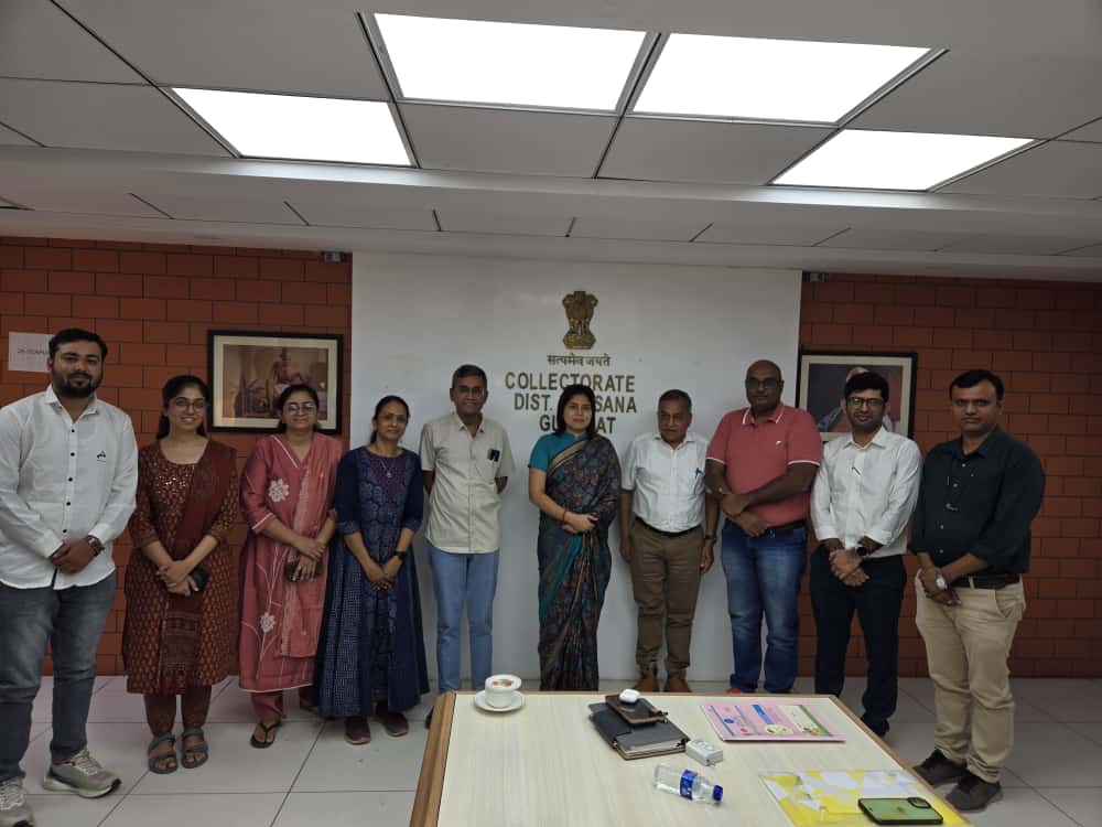 ddo_mehsana's tweet image. SRM team દ્વારા તા.06.10.25 થી  તા.09.10.25 સુધી મહેસાણા જિલ્લાના રેન્ડમલી તાલુકા ના PHC, AAM સેન્ટરો ની મુલાકાત લીધી હતી જેની DE BRIEFING MEETING માન.કલેકટરશ્રી તથા માન.જિલ્લા વિકાસ અધિકારીશ્રી અધ્યક્ષતામાં મીટિંગ યોજવામાં આવી.
@CMOGuj
 @HealthDeptGuj 
@CollectorMeh