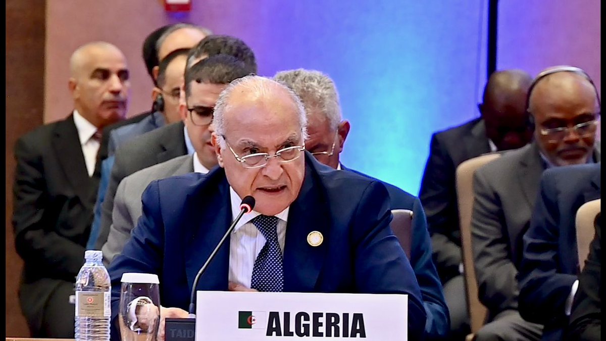 Algeria_MFA's tweet image. شارك وزير الدولة، وزير الشؤون الخارجية والجالية الوطنية بالخارج والشؤون الإفريقية، السيّد @AhmedAttaf_Dz  صبيحة اليوم بكمبالا، في مراسم افتتاح الاجتماع الوزاري التاسع عشر لحركة عدم الانحياز التي أشرف عليها رئيس جمهورية أوغندا الشقيقة، السيد @KagutaMuseveni 
🇩🇿🇺🇬