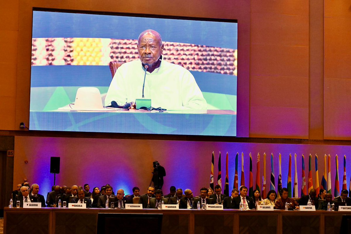 Algeria_MFA's tweet image. شارك وزير الدولة، وزير الشؤون الخارجية والجالية الوطنية بالخارج والشؤون الإفريقية، السيّد @AhmedAttaf_Dz  صبيحة اليوم بكمبالا، في مراسم افتتاح الاجتماع الوزاري التاسع عشر لحركة عدم الانحياز التي أشرف عليها رئيس جمهورية أوغندا الشقيقة، السيد @KagutaMuseveni 
🇩🇿🇺🇬