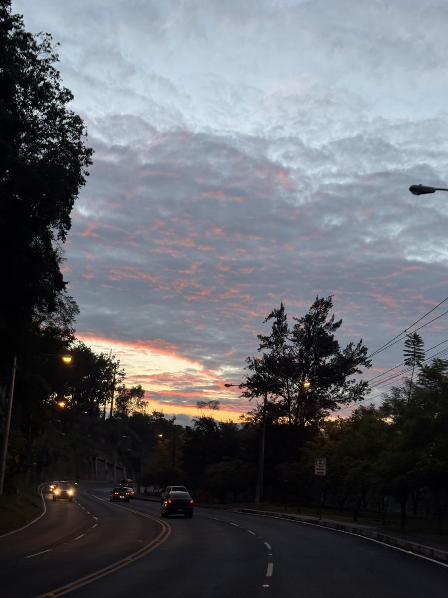 mjimenez's tweet photo. Bom Día https://t.co/k0GjGejdoZ